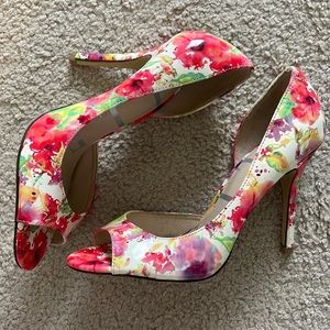 Heels - Size 8 - LIKE NEW